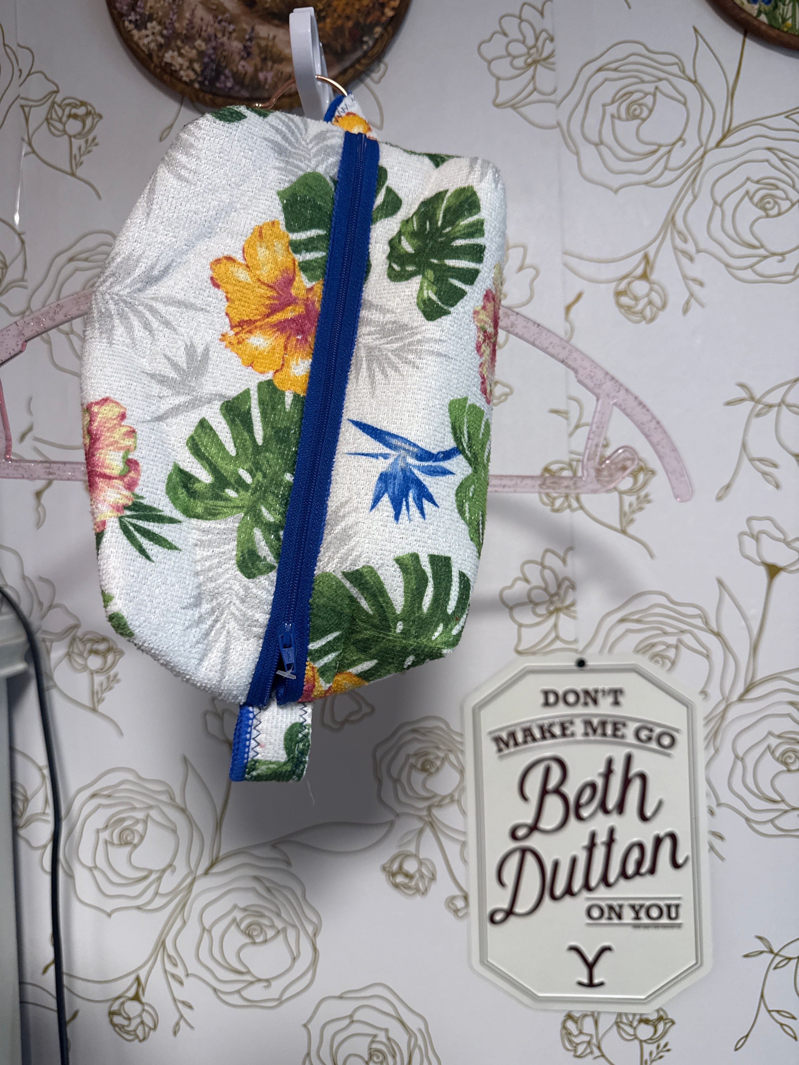 Hawaiian Flower Makeup Bag