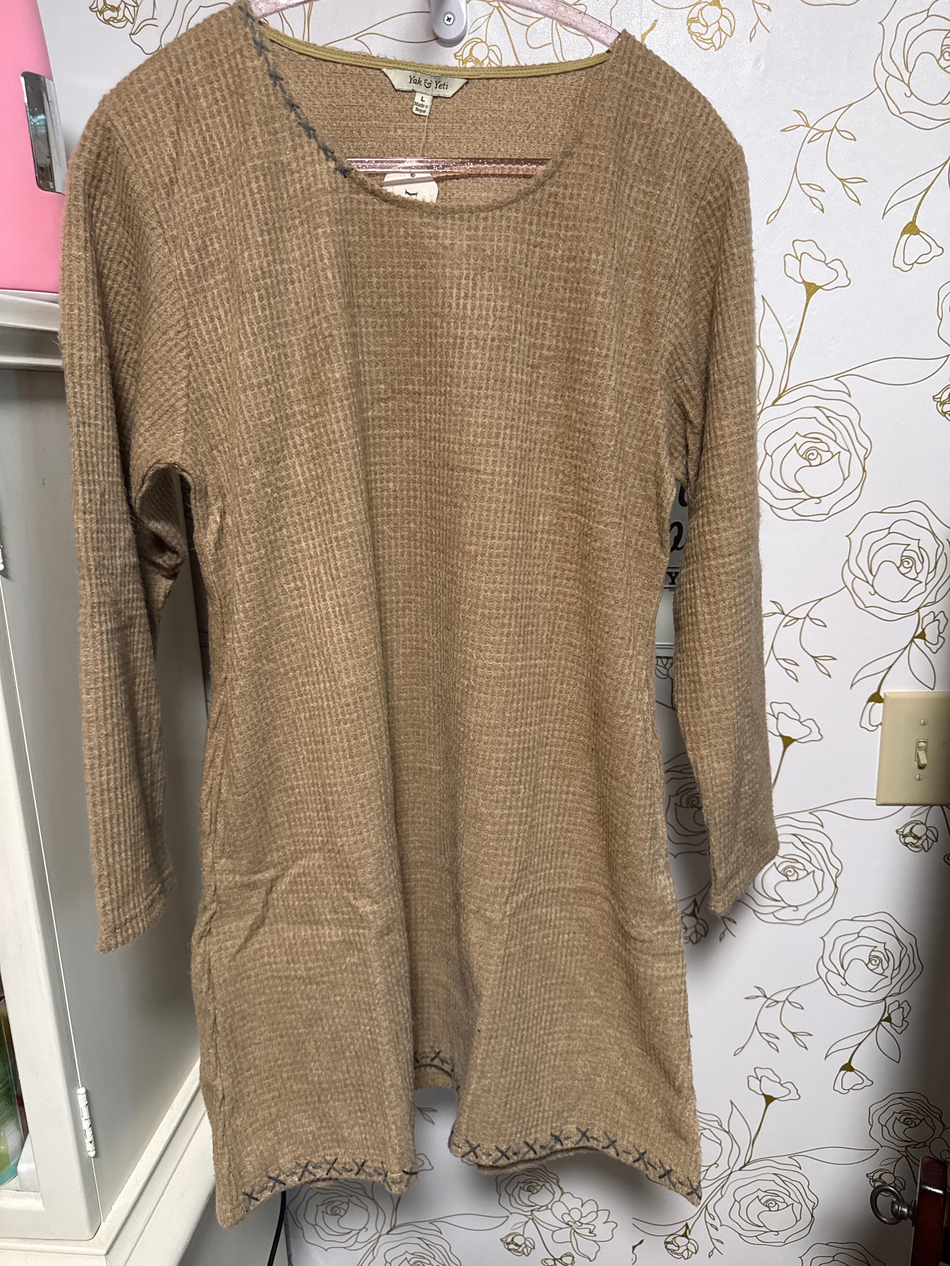 Yak & Yeti Brown long shirt/dress with pockets