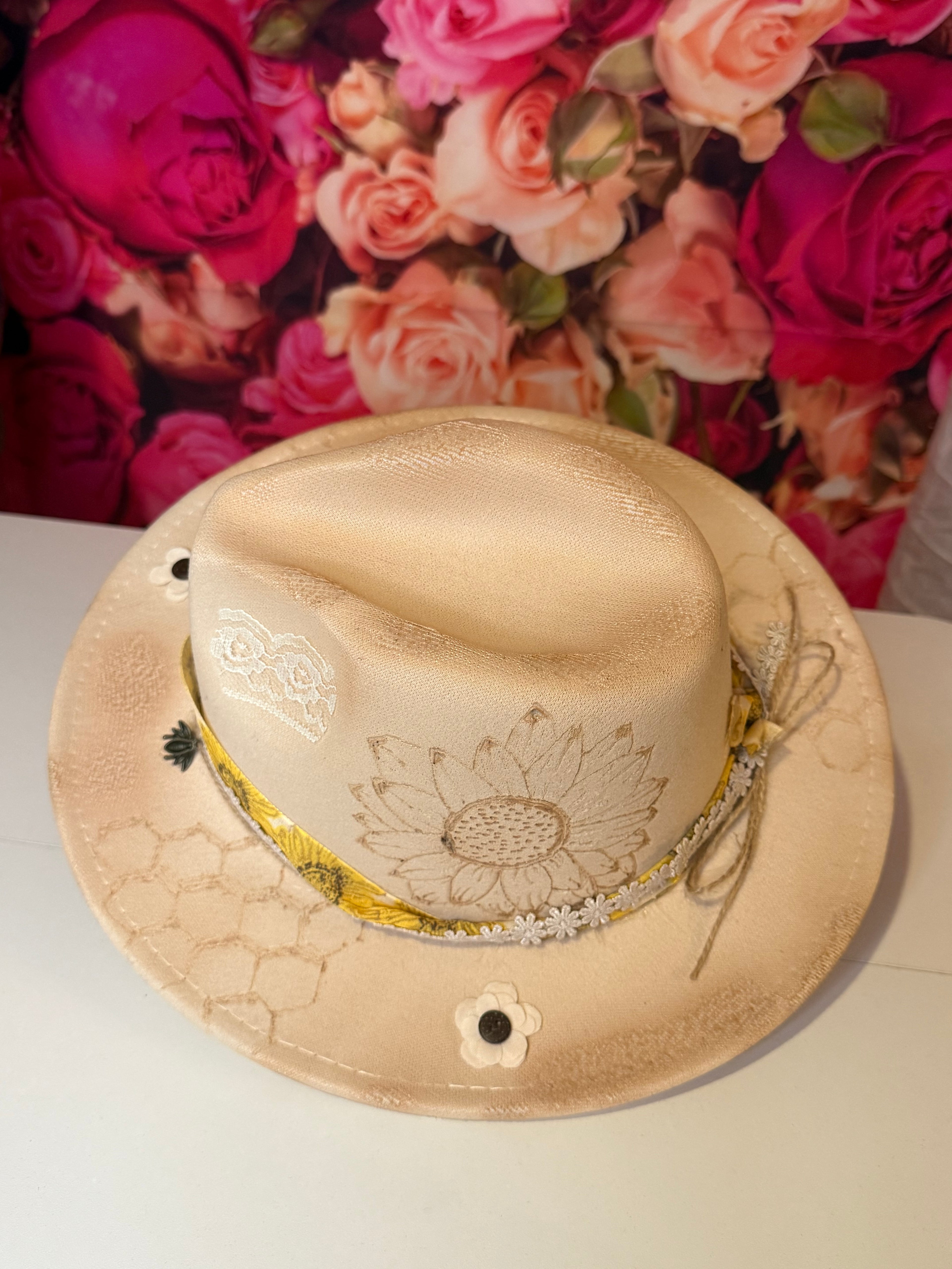 Bee Burnt Western Hat