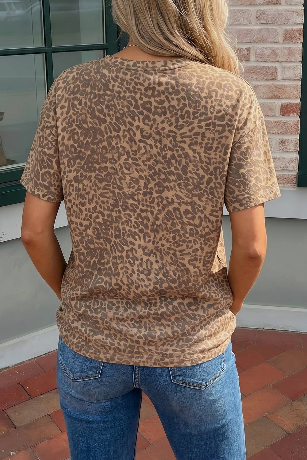 Leopard Retro Studded Star Patch Loose Tee: Khaki / L