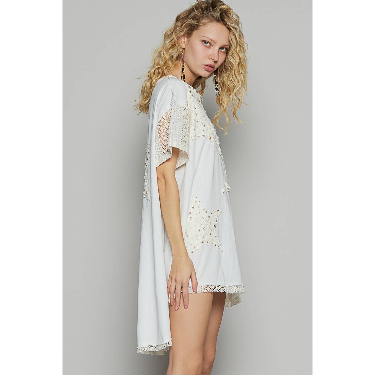 Pol Vintage washed short sleeve star patches tunic top SALE: OFF WHITE
